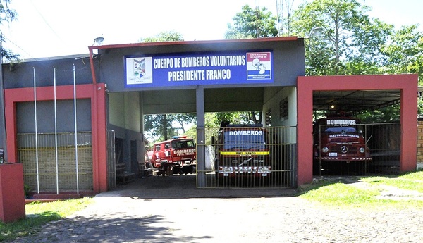 Taiwán dona camión autobomba a bomberos de Presidente Franco - ADN Digital