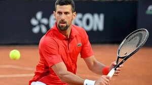 Djokovic “apaga” a Moutet en su estreno en Roma