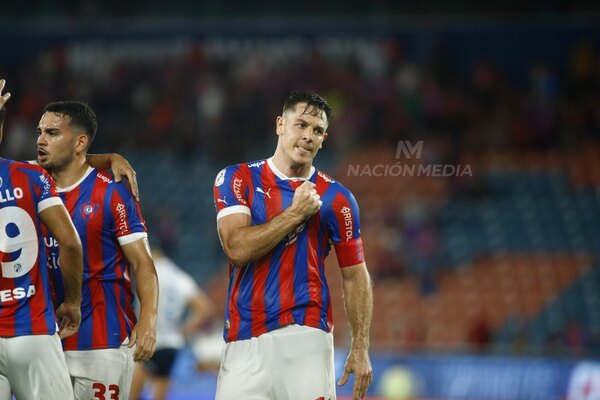 Versus / ¿Es Cerro Porteño el favorito en el clásico? Así respondió Diego Churín