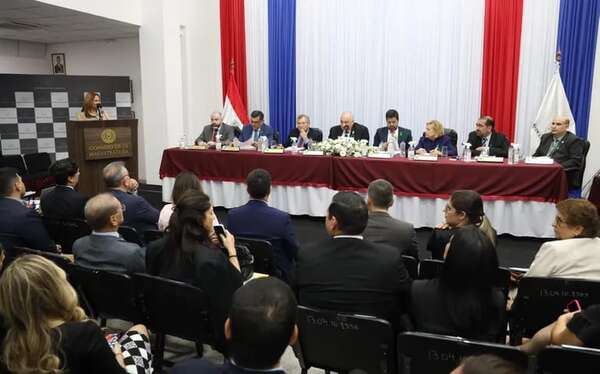 Evaluación psicotécnica para aspirantes a defensor general será el 16 de mayo - Nacionales - ABC Color