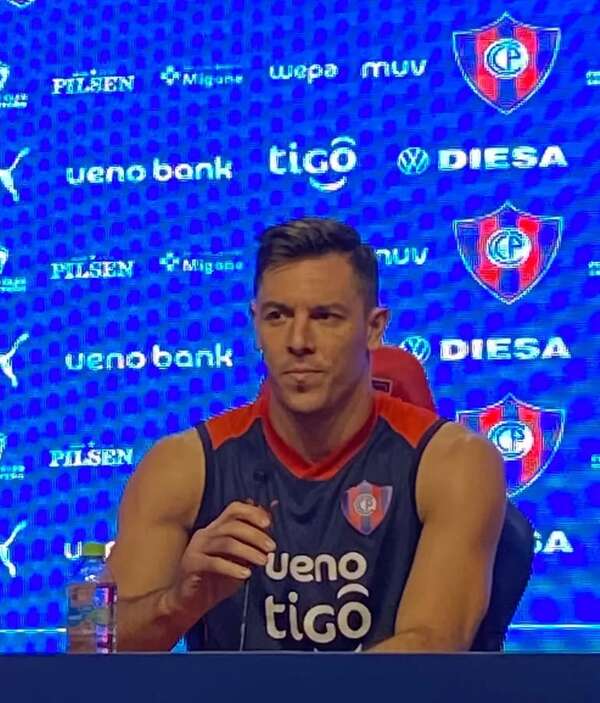 Diego Churín: “El grupo está muy fuerte por lo que somos y no por lo que pueda hacer el rival” - Fútbol - ABC Color