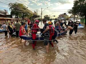 AUDIO: Bombero enviado a Río Grande do Sul relata su experiencia al rescatar a los afectados por las inundaciones  - Ancho Perfil - ABC Color