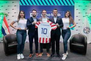 ueno bank y la Asociación Paraguaya de Fútbol presentan a un nuevo refuerzo de las selecciones nacionales: El DT Financiero - Megacadena - Diario Digital