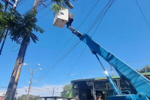 Reparan alumbrados públicos en Franco