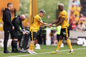 Versus / Enso González, el décimo paraguayo en debutar en la Premier League inglesa