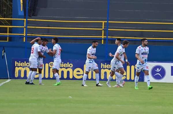 Nacional escapa del fondo - Fútbol - ABC Color