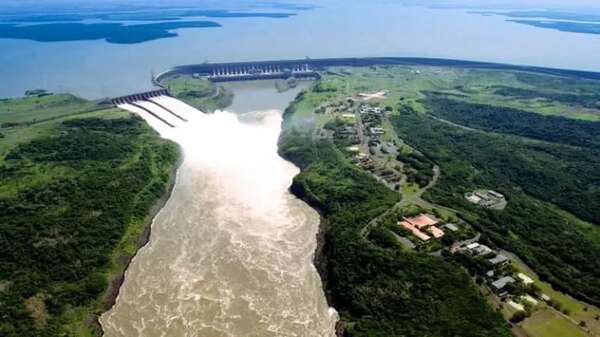 Itaipú: aclaran que no es el excedente paraguayo el que se venderá inmediatamente - Economía - ABC Color