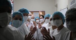 La Nación / Enfermeros exigen reivindicaciones en su día