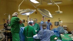 Fallece paciente que recibió trasplante de riñón de cerdo - ADN Digital