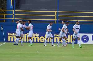 Sportivo Trinidense vs. Nacional: La Academia escapa del fondo - Fútbol - ABC Color