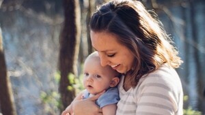 Madres modernas: Las tradiciones que ya no aplican con sus hijos