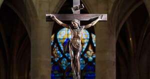 Diario HOY | Un sacerdote estadounidense afirma que “Jesús murió con una erección”