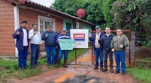Personal técnico de la ANDE de San José de los Arroyos, siguen reclamando un móvil para el servicio - Noticiero Paraguay