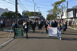Municipalidad anuncia suspensión indeclinable del desfile estudiantil - Radio Imperio 106.7 FM