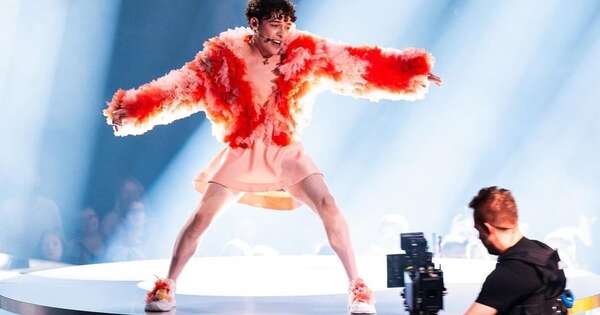 La Nación / Nemo es aclamado en Suiza tras su triunfo en Eurovisión