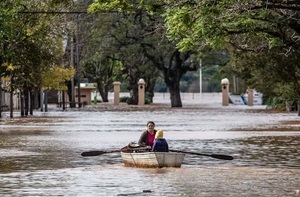 Inundaciones en Brasil impactan a Argentina y Uruguay, dejando cientos de evacuados