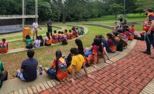 Charla informativa sobre medioambiente en el Parque Lineal