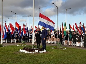 Honran a la Patria con acto protocolar en Encarnación