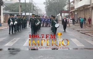 Desfile militar por el Día de la Independencia del Paraguay - Radio Imperio 106.7 FM