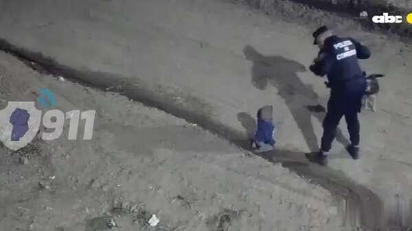 Córdoba: un bebé que estaba gateando en la calle en plena madrugada - Mundo - ABC Color