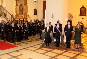 Autoridades judiciales participaron de actos conmemorativos por la Independencia del Paraguay