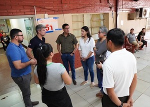 "Landy" Torres recorrió Hospital Regional para interiorizarse sobre las primeras necesidades - ADN Digital