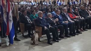 «El mejor amigo del hombre» participó activamente en el acto de la Independencia