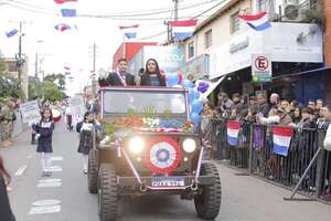 Estudiantes de Ñemby honran a la patria independiente - Nacionales - ABC Color