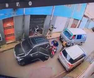 Video: “bandidos” intentan robar carga de electrónicos en centro de CDE - ABC en el Este - ABC Color