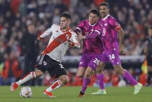 River Plate 2-Libertad 0: Derrota deja sin Aires - Fútbol - ABC Color