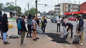 Nenecho dice que puede bachear a “cacharrata”, pero sería “maquillaje”