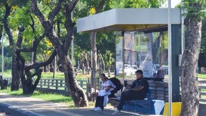 Luque: Pobladores lamentan falta de buses en la ciudad