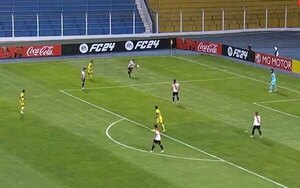 Versus / El blooper que ilusionó al Sportivo Trinidense en Bolivia