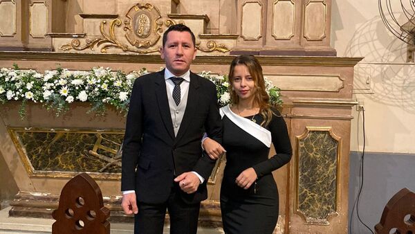 Chaqueñito volvió ra'e con su novia y la llevó a celebraciones por las Fiestas Patrias
