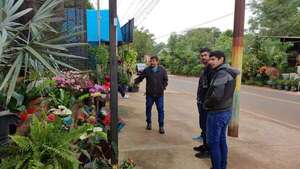 Importante movimiento comercial por el Día de la Madre en Cabañas, Caacupé - Nacionales - ABC Color