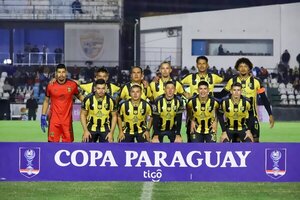 GUARANÍ SIGUE HACIENDO HISTORIA DICE EL DT CASTILLO