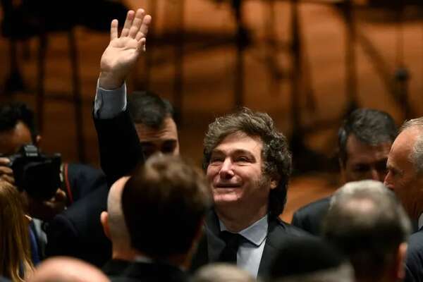 Milei ‘saca pecho’ por su gestión y anuncia medidas para fomentar la competencia monetaria - Mundo - ABC Color