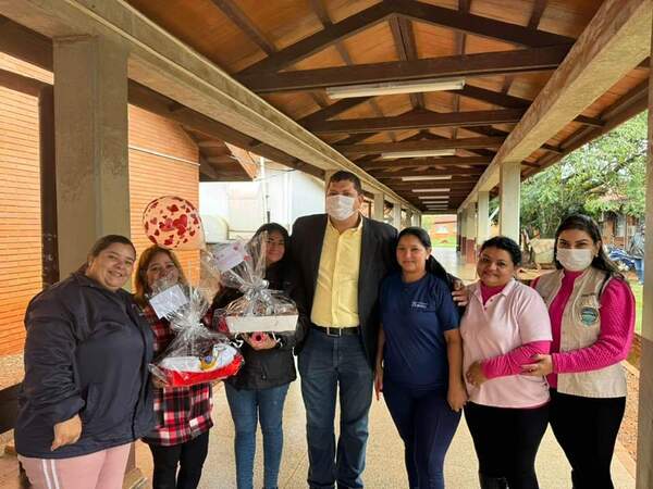 El Gobernador se olvidó del festejo a las madres de Amambay