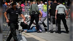 El primer ministro de Eslovaquia fue atacado a tiros tras una reunión gubernamental