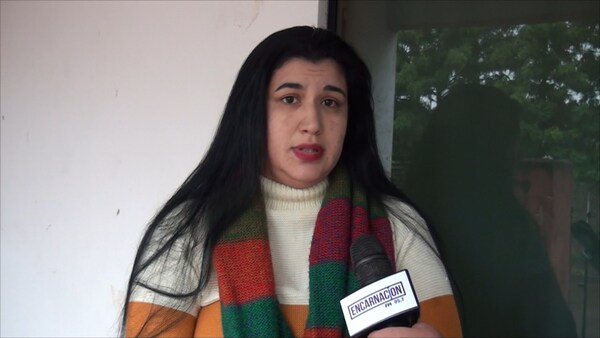 Madre denuncia que supuestamente su expareja y su exsuegra intentan desalojarla
