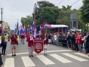 Luque celebró con fervor el Día de la Patria y de la Madre   - Nacionales - ABC Color