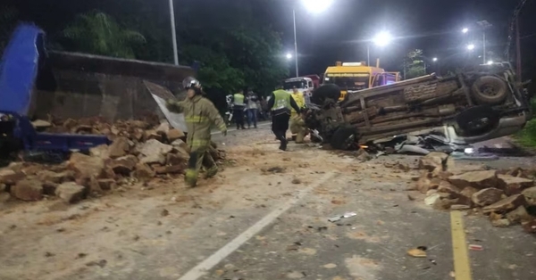 Otorgan medidas alternativas para camionero imputado tras choque que cobró vida del hijo de Blas Llano