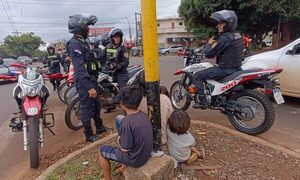 El frío acrecienta drama de menores que se drogan en semáforos de CDE, y autoridades ni se inmutan – Diario TNPRESS