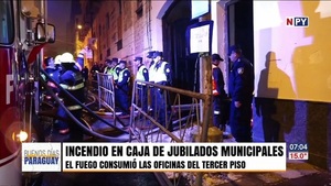 Incendio consumió parte de las oficinas de la Caja de Jubilados Municipales - Noticias Paraguay