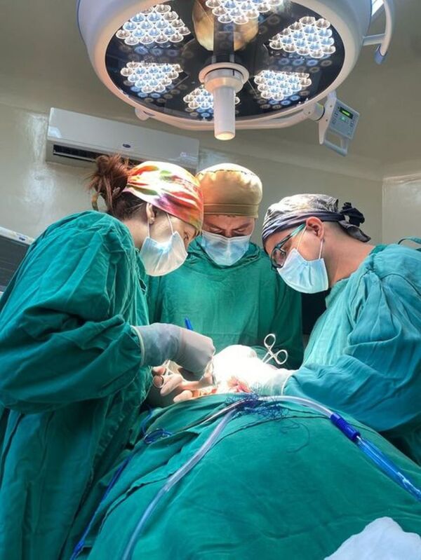 Paraguarí: realizan la primera cirugía de tiroides en paciente con cáncer - Megacadena - Diario Digital
