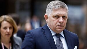 Primer ministro eslovaco es sometido a nueva cirugía y sigue grave