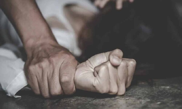 Condenan por abuso de una joven al abuelo, a un falso médico naturalista y a su madre – Prensa 5