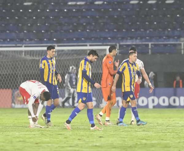 Un doblete de Helinho le da el triunfo a Bragantino ante Sportivo Luqueño en Asunción - Fútbol Internacional - ABC Color