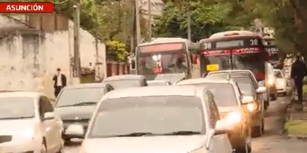 Transitada zona sigue en pésimo estado - C9N