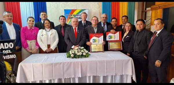 Agustín Konrad Fleitas, nombrado "Hijo Dilecto de Obligado" por su destacada labor cooperativista